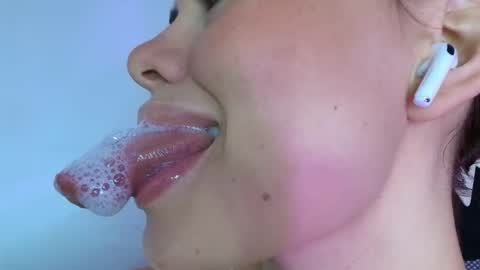 Snapshot of lisbet_21x chatting on November 8, 2:06 pm Lisbet online show from November 8, 2:06 pm