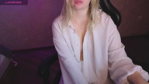 Anna online show from May 6, 12:19 am