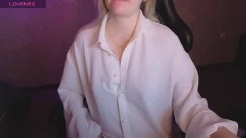 Anna online show from May 22, 1:02 am