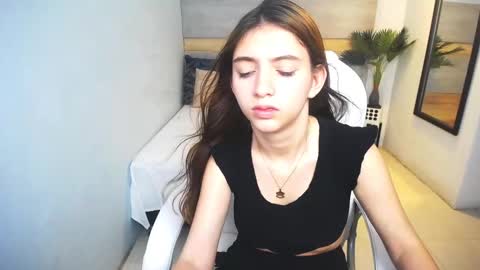 Snapshot of liseth_fox chatting on December 6, 2:24 am Liseth Fox online show from December 6, 2:24 am