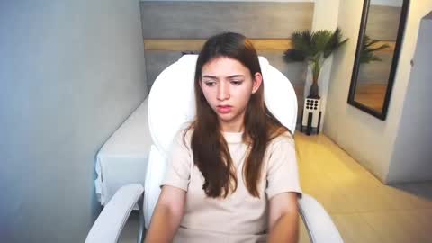 Snapshot of liseth_fox chatting on December 12, 10:09 pm Liseth Fox online show from December 12, 10:09 pm