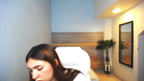 Snapshot of liseth_fox chatting on December 20, 7:17 pm Liseth Fox online show from December 20, 7:17 pm