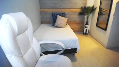 Snapshot of liseth_fox chatting on December 21, 3:31 pm Liseth Fox online show from December 21, 3:31 pm