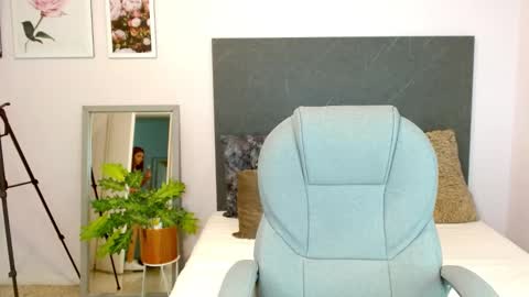 Snapshot of liseth_fox chatting on January 18, 6:32 pm Liseth Fox online show from January 18, 6:32 pm