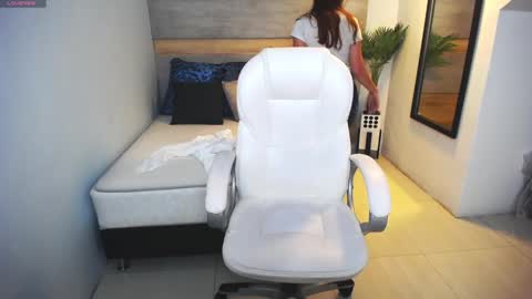 Snapshot of liseth_fox chatting on February 18, 7:30 pm Liseth Fox online show from February 18, 7:30 pm