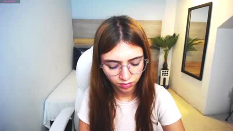 Snapshot of liseth_fox chatting on February 26, 2:15 am Liseth Fox online show from February 26, 2:15 am