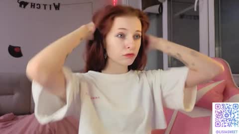 Snapshot of lisiasweet chatting on November 6, 11:22 am Lika online show from November 6, 11:22 am