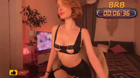 Snapshot of liss_n_gloss chatting on June 24, 2:05 pm Lisa online show from June 24, 2:05 pm