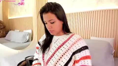 Snapshot of liss_reyes chatting on June 19, 12:09 pm Liss online show from June 19, 12:09 pm