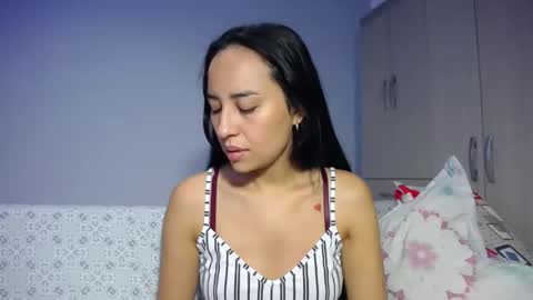 Snapshot of lissa2021 chatting on January 22, 11:45 am Lisa online show from January 22, 11:45 am