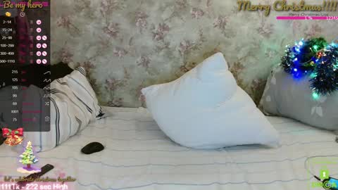 Snapshot of lissa_charmingmilf chatting on December 25, 5:47 pm I will be online December 1 at 7PM time Moscow online show from December 25, 5:47 pm