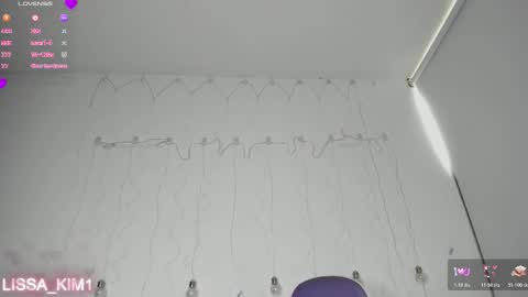 Snapshot of lissa_kim1 chatting on November 17, 1:28 pm Lissa Kim online show from November 17, 1:28 pm