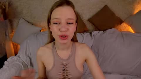 Lissa online show from December 3, 7:49 am