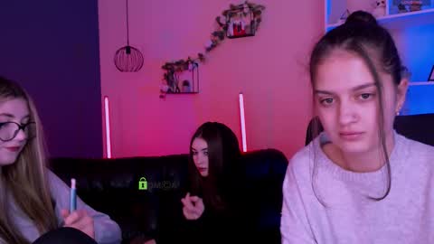 lissa_night online show from March 25, 8:37 pm