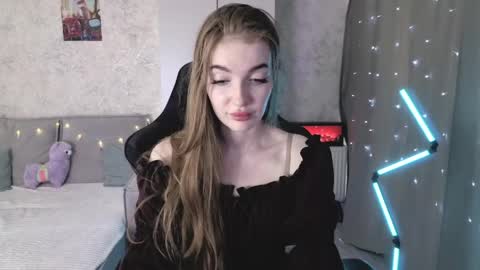 Lissa online show from May 26, 5:36 am