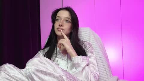 Snapshot of lissaelison chatting on October 10, 8:52 pm lissaelison online show from October 10, 8:52 pm