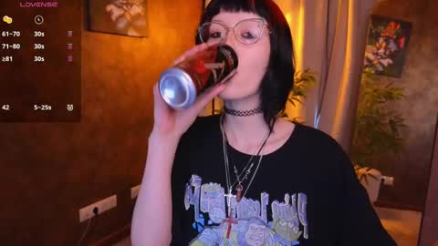 Snapshot of lissaros chatting on February 7, 5:52 am lissaros online show from February 7, 5:52 am