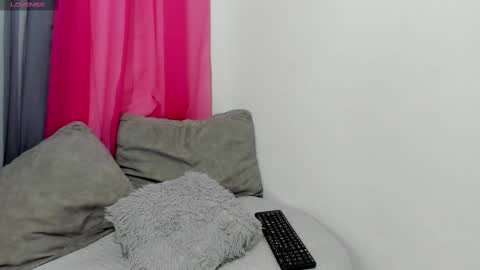 Snapshot of lissavillalobos chatting on March 10, 8:01 pm lissa online show from March 10, 8:01 pm