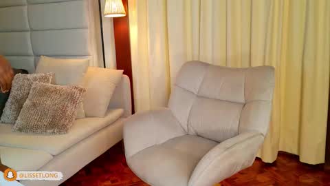 Snapshot of lissetlong69 chatting on November 19, 9:26 pm Lisseth Long online show from November 19, 9:26 pm