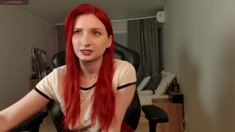 Snapshot of lisshoran chatting on May 5, 10:01 am Lissa online show from May 5, 10:01 am