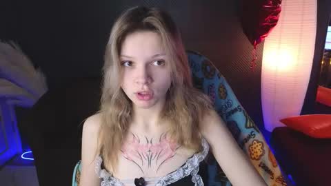 Snapshot of litabrom chatting on March 12, 7:57 am Lena online show from March 12, 7:57 am