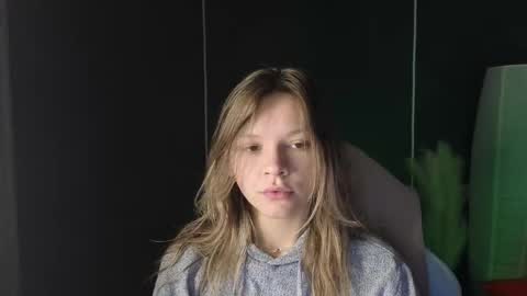 Snapshot of litabrom chatting on September 15, 1:49 am Lena online show from September 15, 1:49 am