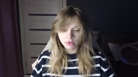 Snapshot of litabrom chatting on October 8, 1:58 am Lena online show from October 8, 1:58 am