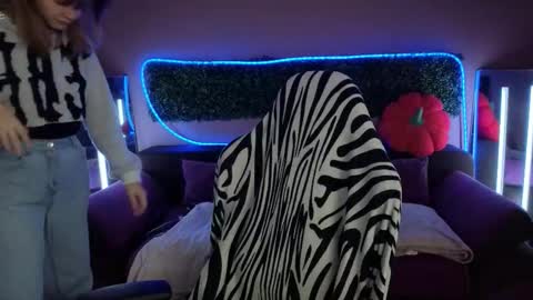 Snapshot of litabrom chatting on November 19, 8:58 am Lena online show from November 19, 8:58 am