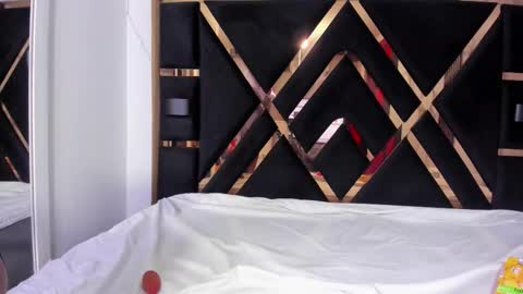 Ashley online show from October 22, 7:02 pm