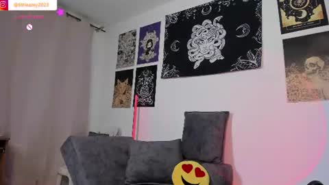little__ammy online show from June 7, 1:21 am