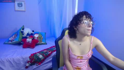 Snapshot of little__amy_ chatting on December 24, 11:55 pm AMY online show from December 24, 11:55 pm