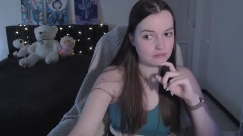 little__flowers online show from November 29, 8:06 am