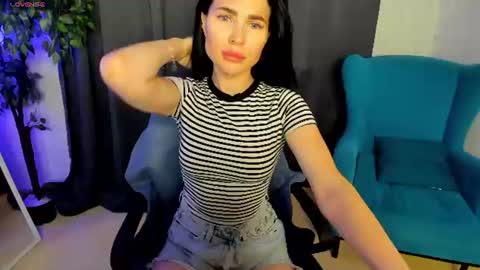 Snapshot of little__isabel chatting on July 2, 7:58 am Isabel online show from July 2, 7:58 am