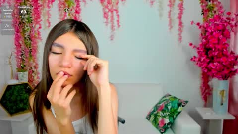    online show from February 8, 3:15 pm