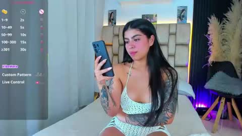 Sophie ---- connected from 1400 to 2100 Colombia time online show from July 10, 8:11 pm