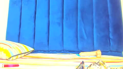 Snapshot of little_africa chatting on February 22, 1:57 pm little_africa online show from February 22, 1:57 pm