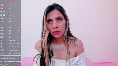 Snapshot of little_angelhot chatting on January 3, 1:47 pm angelica online show from January 3, 1:47 pm