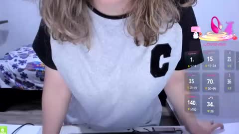 Snapshot of little_angely chatting on July 20, 10:39 am Angely online show from July 20, 10:39 am