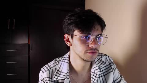 Snapshot of little_daniell chatting on November 20, 6:02 am Daniel online show from November 20, 6:02 am