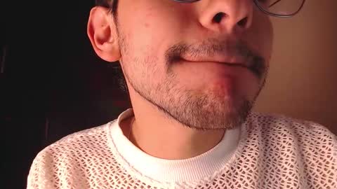 Snapshot of little_daniell chatting on November 21, 4:00 am Daniel online show from November 21, 4:00 am