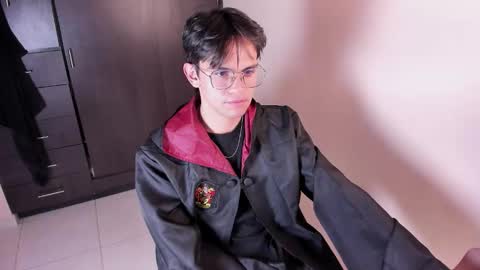 Snapshot of little_daniell chatting on November 25, 11:27 pm Daniel online show from November 25, 11:27 pm