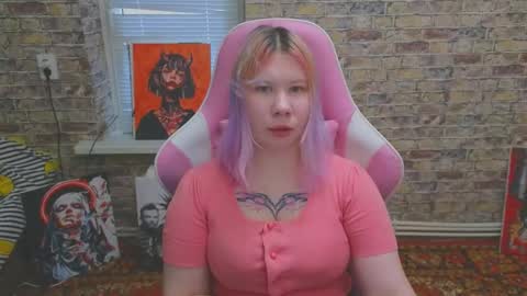 Snapshot of little_kitsune chatting on December 20, 9:05 am Rachel online show from December 20, 9:05 am