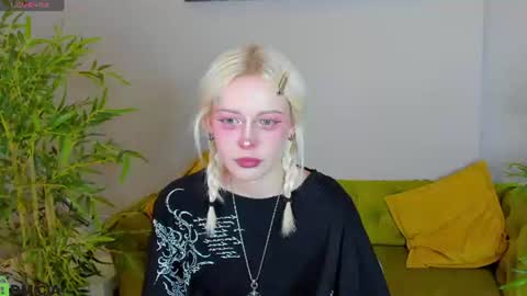 Lill online show from June 19, 9:24 am