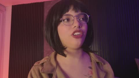 Snapshot of little_maeve chatting on February 3, 11:15 pm Maeve online show from February 3, 11:15 pm