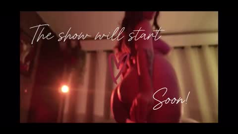 Snapshot of little_maeve chatting on September 12, 9:59 pm Maeve online show from September 12, 9:59 pm