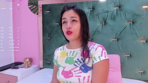 Snapshot of little_melanie chatting on December 21, 1:26 am little_melanie online show from December 21, 1:26 am