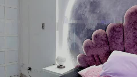 little_melanie online show from April 18, 7:58 pm