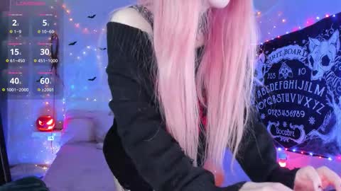 Snapshot of little_misaki chatting on October 31, 10:55 pm Maria online show from October 31, 10:55 pm