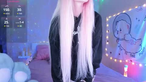 Snapshot of little_misaki chatting on December 1, 11:54 pm Maria online show from December 1, 11:54 pm