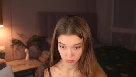 Snapshot of little_poetry chatting on October 23, 3:55 pm Kiki online show from October 23, 3:55 pm